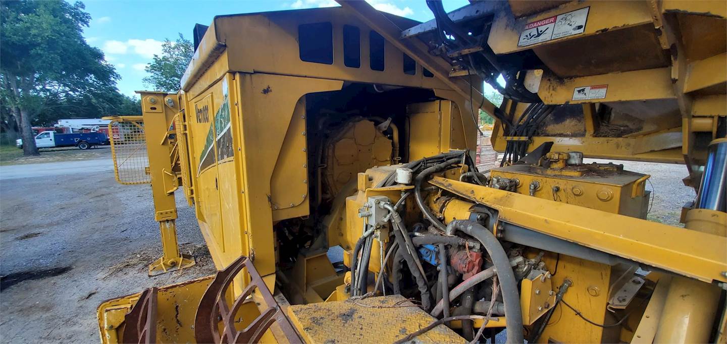 2018 Vermeer TG7000 Tub Grinder For Sale, 1,800 Hours Polk City, FL