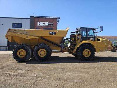 Caterpillar 745 Water Truck