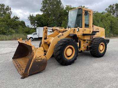 Case 621B Wheel Loader