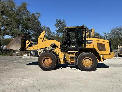 Caterpillar 930M Wheel Loader