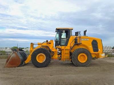 Hyundai HL970 Wheel Loader