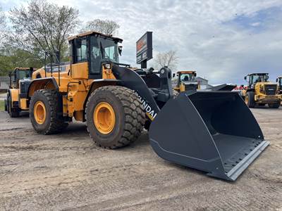 Hyundai HL985A Wheel Loader