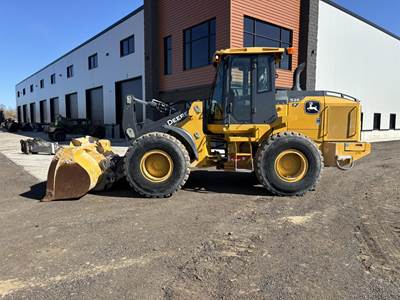 John Deere 524 P-TIER Wheel Loader