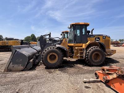 John Deere 644 P-TIER Wheel Loader