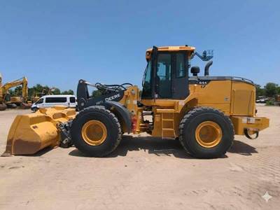 John Deere 644 P-TIER Wheel Loader