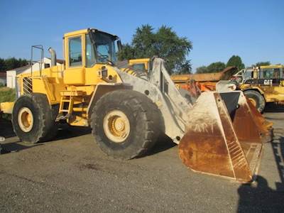 Volvo L220E Wheel Loader