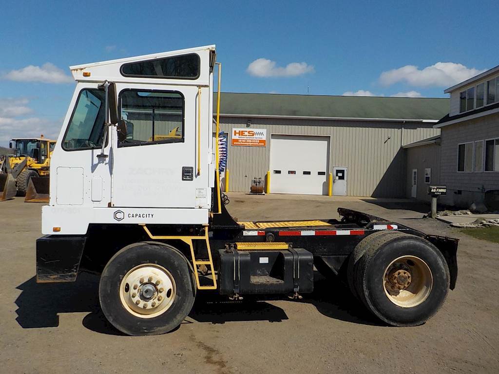 2008 Capacity TJ5000 Yard Spotter Truck For Sale 9 874 2008 Capacity TJ5000 Yard Spotter Truck For Sale 9 874