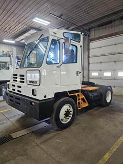 Capacity TJ5000 Yard Spotter Truck - Cummins