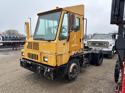 Kalmar Ottawa 30 Yard Spotter Truck