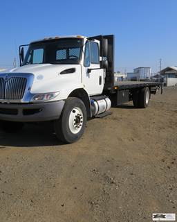 2019 International 4300 PREMIUM Flatbed Truck - Morgen Flatbed / Platform Body