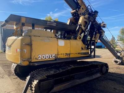 John Deere 200LC Delimber