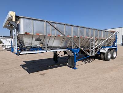 Trinity 32x96 Tandem Axle Stainless Steel Belt Trailer - Air Ride, Fixed Axle