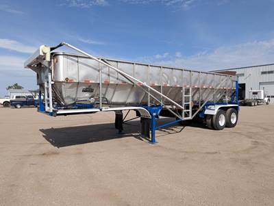 Trinity 32x96 Tandem Axle Stainless Steel Belt Trailer - Air Ride, Fixed Axle