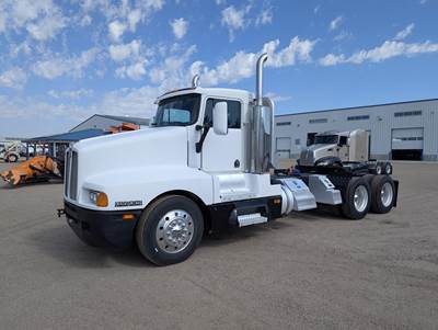 Kenworth T600 Day Cab Truck - Detroit 500HP, 13 Speed Manual