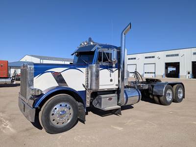 Peterbilt 379 Day Cab Truck - Caterpillar 425HP, 15 Speed Manual