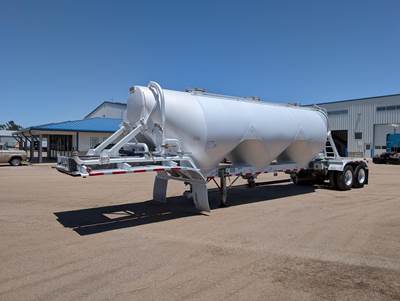 Heil 42x102 Tandem Axle Aluminum Dry Bulk / Pneumatic Tank Trailer - Air Ride, Fixed Axle