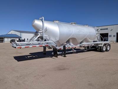 Southern Welding 42x96 Tandem Axle Aluminum Dry Bulk / Pneumatic Tank Trailer - Air Ride, Fixed Axle