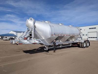 TYTAL 42x96 Tandem Axle Aluminum Dry Bulk / Pneumatic Tank Trailer - Air Ride, Fixed Axle