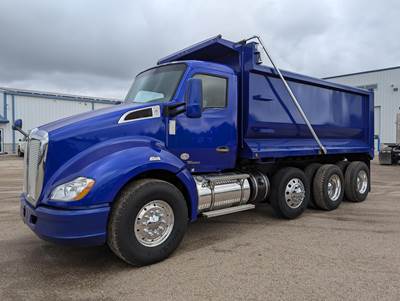 Kenworth T680 Tri Axle Dump Truck - Paccar 450HP, 10 Speed Amt