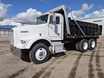 Kenworth T800 Dump Truck - Cummins 300HP, 7 Speed Manual