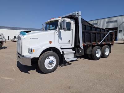 Kenworth T800 Dump Truck - Cummins 300HP, 7 Speed Manual