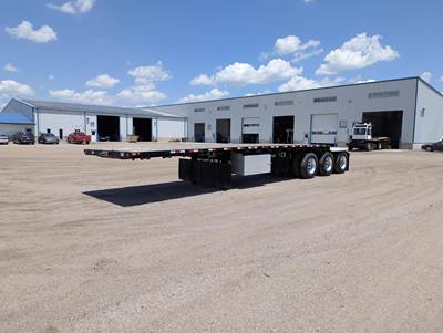 Doepker 39x102 Tri Axle Steel Flatbed Trailer - Air Ride, Fixed Axle