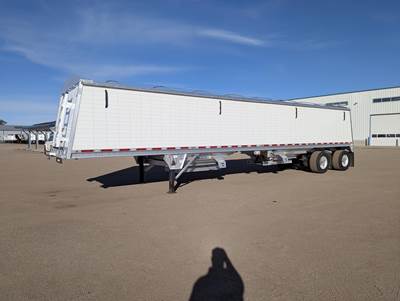 WILSON DWH-750CB Hopper / Grain Trailer