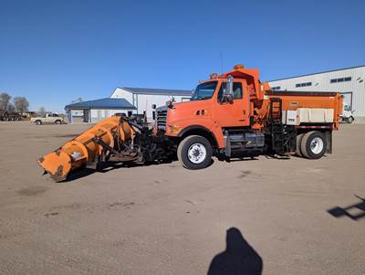 Sterling AT9500 Plow / Spreader Truck - Mercedes-Benz, 450HP, 6 Speed Automatic