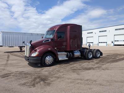 Kenworth T680 Sleeper Semi Truck - Mid Roof Sleeper, Paccar 455HP, 10 Speed Amt