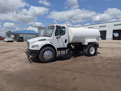 Freightliner M2 106 2000 Gallon Water Truck - Cummins 200HP, 6 Speed Automatic