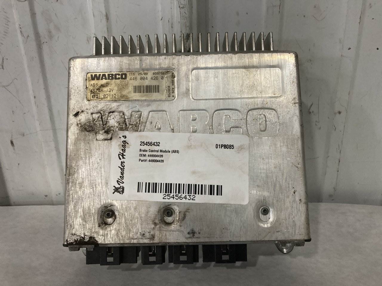 2001 Peterbilt 379 ABS Control Module For Sale Winimac, IN