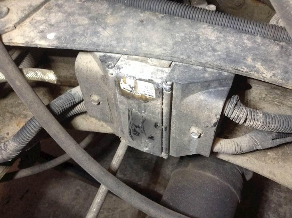 2001 Volvo VNL ABS Control Module For Sale Spencer, IA 8082494