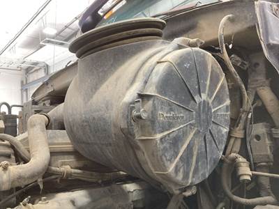 Ford A9513 Air Cleaner / Air Filter Housing