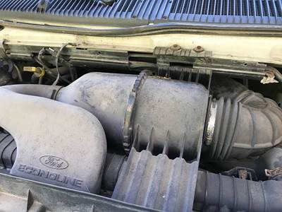 Ford F-350 Air Cleaner / Air Filter Housing for a Ford E350 Cube Van