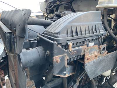 Ford F-650 Air Cleaner / Air Filter Housing for a Ford F650