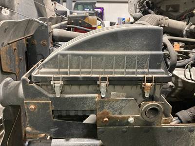 Ford F-650 Air Cleaner / Air Filter Housing for a Ford F650