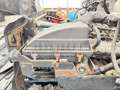 Ford F-650 Air Cleaner / Air Filter Housing for a Ford F650