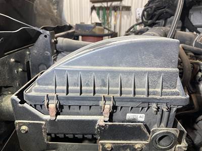 Ford F-650 Air Cleaner / Air Filter Housing for a Ford F650