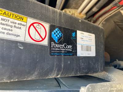 Freightliner Cascadia Air Cleaner / Air Filter Housing