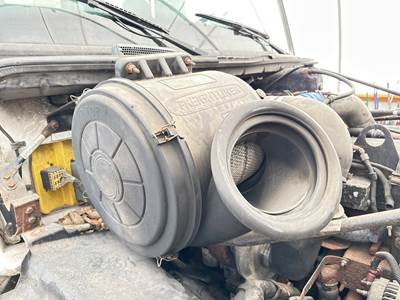 Freightliner FL112 Air Cleaner / Air Filter Housing