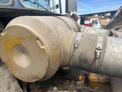 Freightliner FLC120 Air Cleaner / Air Filter Housing