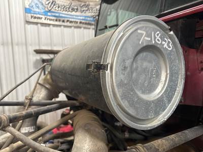 Freightliner FLD112 Air Cleaner / Air Filter Housing