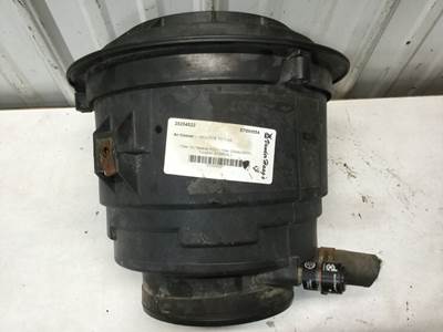 Freightliner M2 106 Air Cleaner / Air Filter Housing