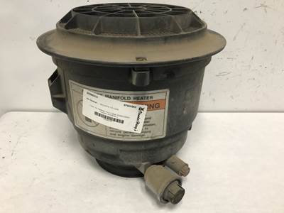 Freightliner M2 106 Air Cleaner / Air Filter Housing
