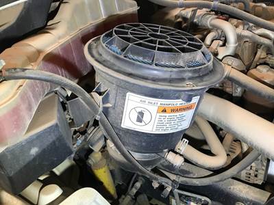 Freightliner M2 106 Air Cleaner / Air Filter Housing