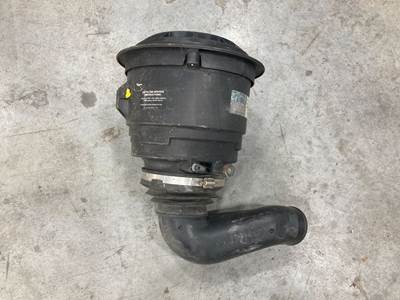 Freightliner M2 106 Air Cleaner / Air Filter Housing