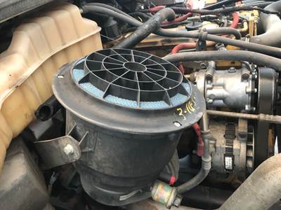 Freightliner M2 106 Air Cleaner / Air Filter Housing