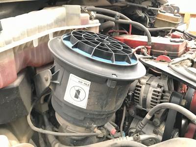 Freightliner M2 106 Air Cleaner / Air Filter Housing