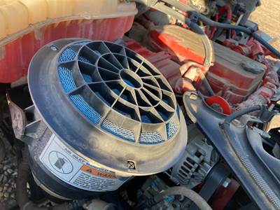 Freightliner M2 106 Air Cleaner / Air Filter Housing