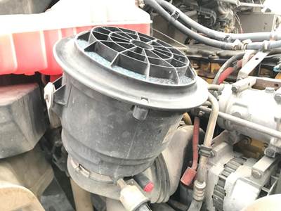 Freightliner M2 106 Air Cleaner / Air Filter Housing
